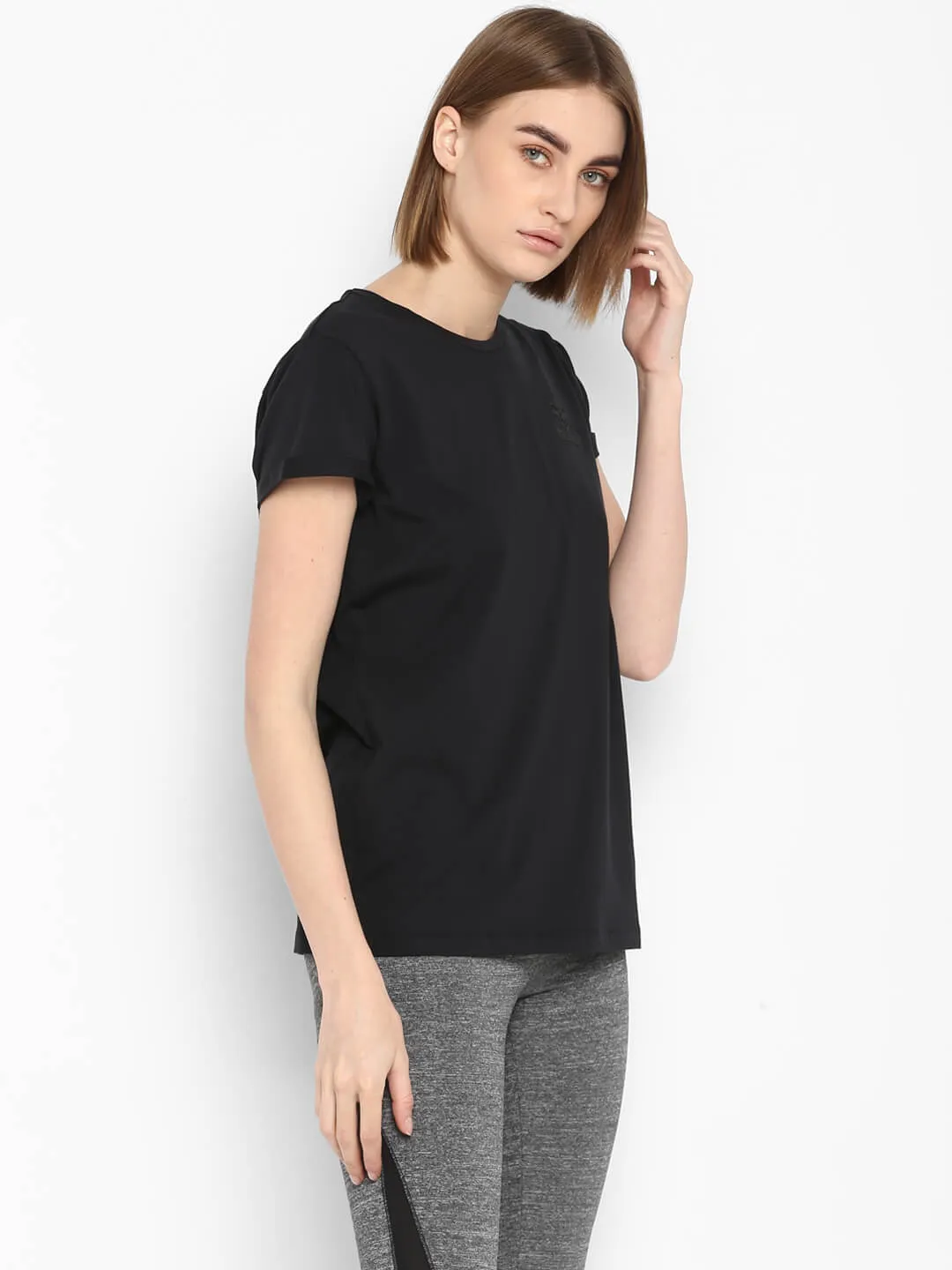 Isobella Women Cotton Black T-Shirt