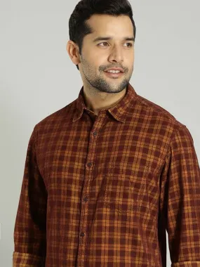 Men Checked Full Sleeve Cotton Blend Shirt