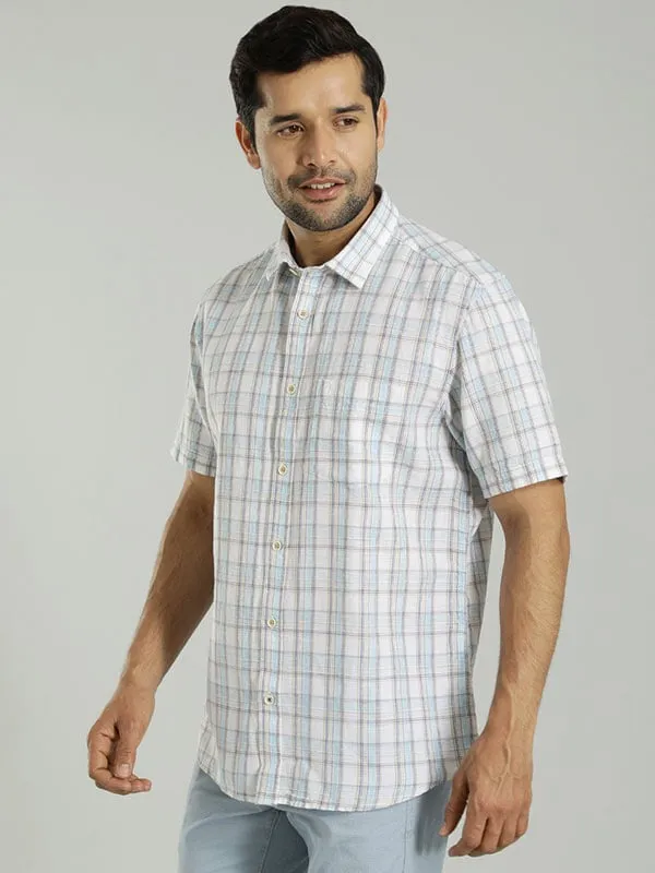 Men Checked Half Sleeve Cotton Blend Shirt