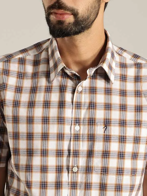 Men Checked Half Sleeve Cotton Blend Shirt