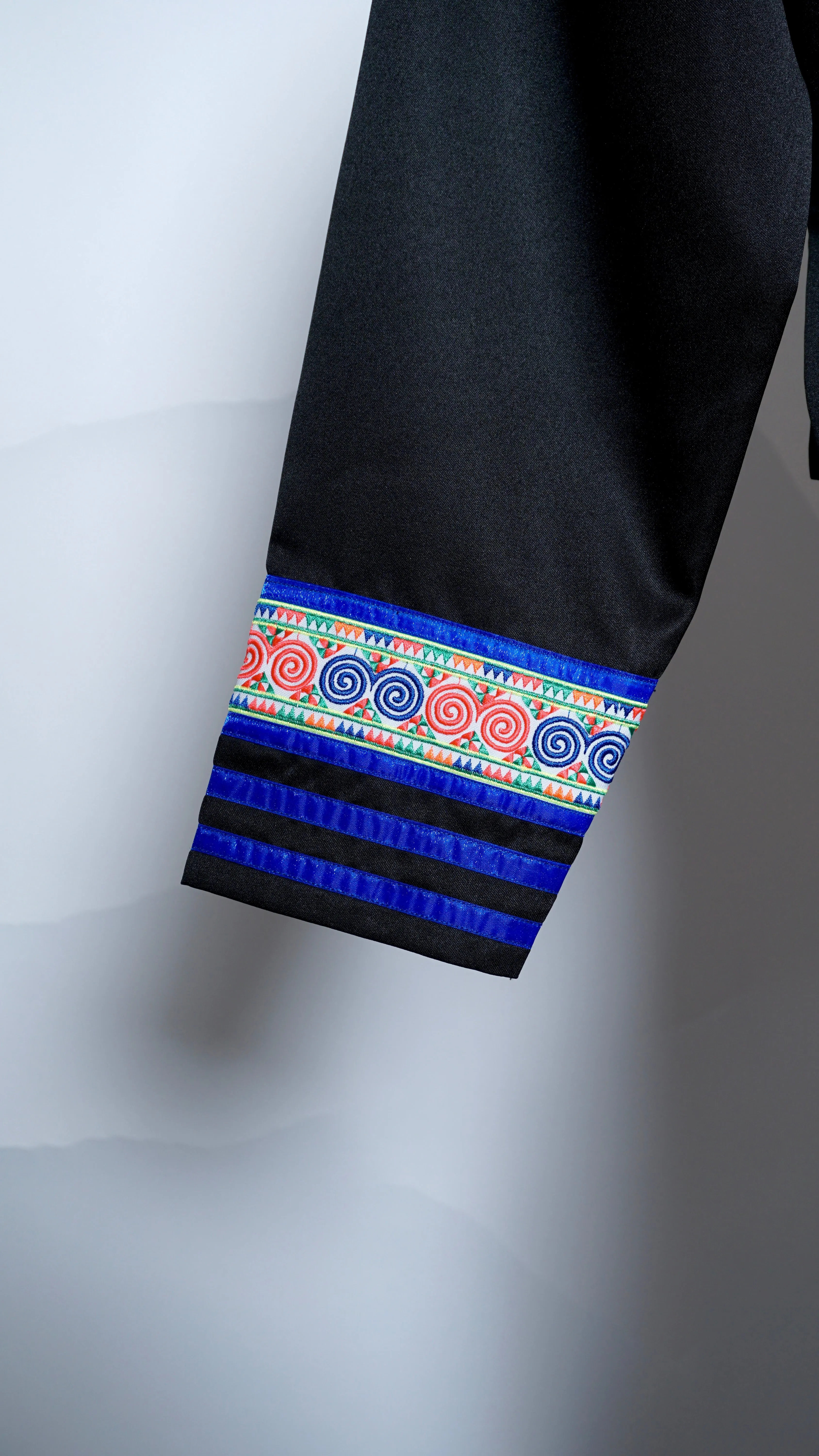 Men Hmong Txaij Set-Blue Trim