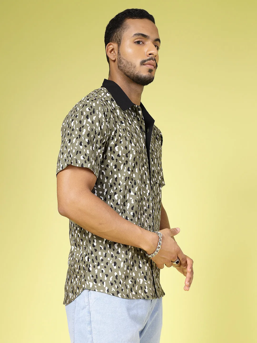 Men Jungle Print Rayon Shirt