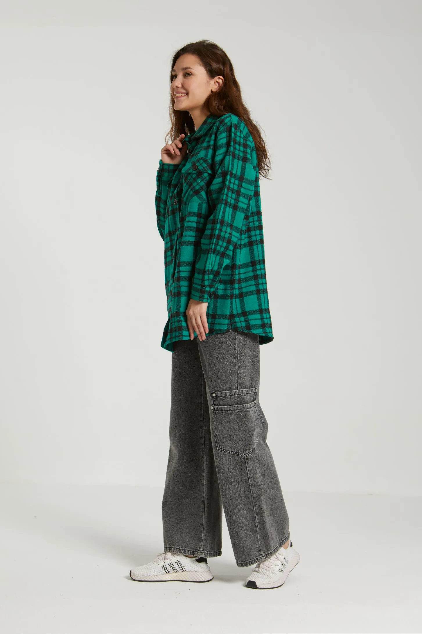 OVERSIZED FRONT POCKET SHIRT - GREEN