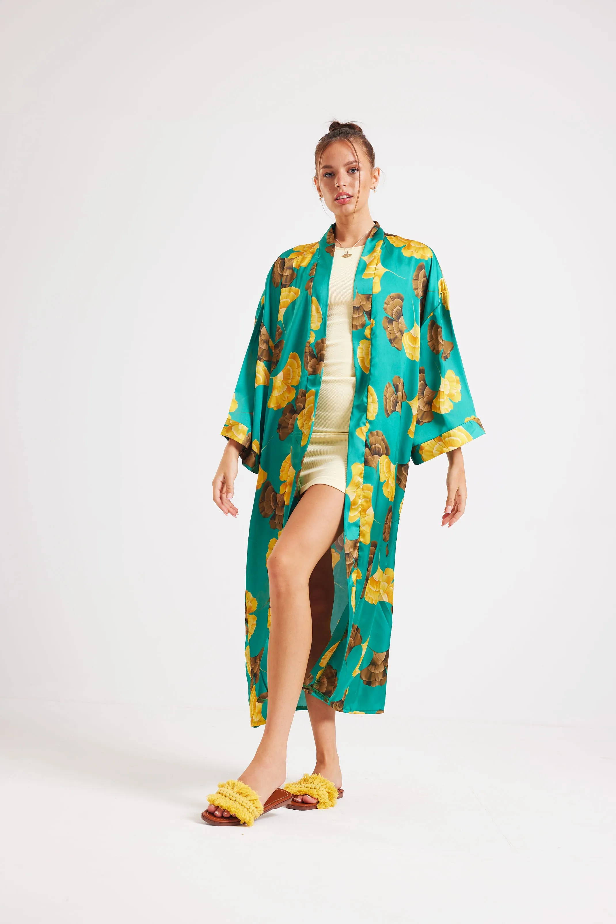 SUMMER DAZE SATIN KIMONO - GREEN